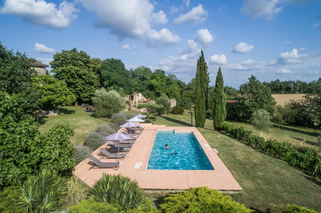 Au Mas Des Calmettes Bed & Breakfast Parisot  Eksteriør bilde